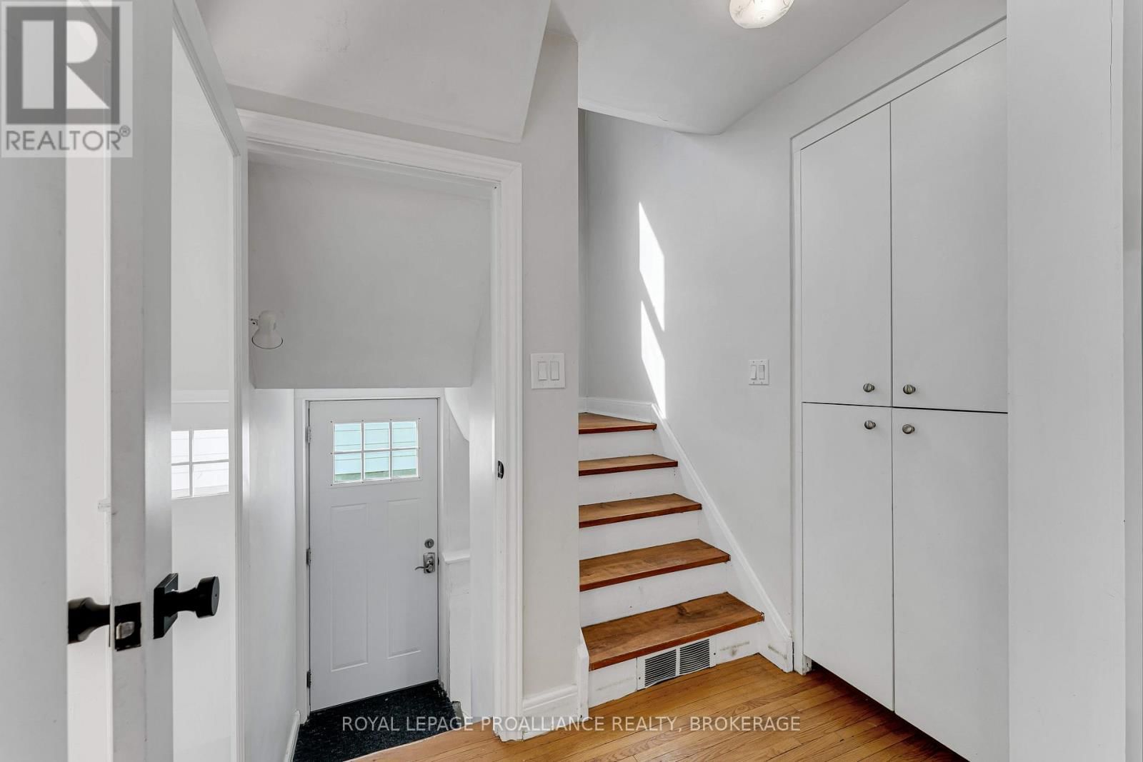 19 WESTDALE AVENUE Image 14