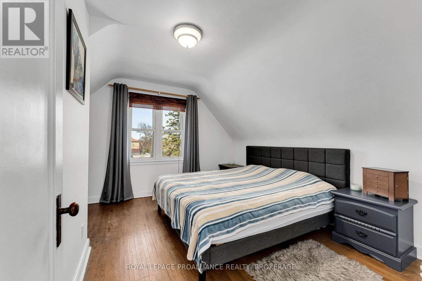 19 WESTDALE AVENUE Image 17