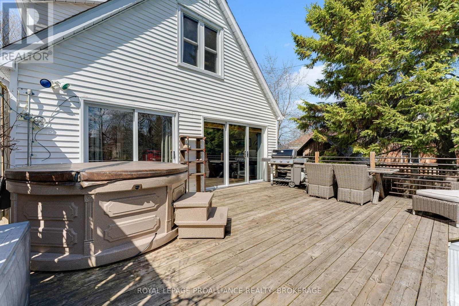 19 WESTDALE AVENUE Image 25