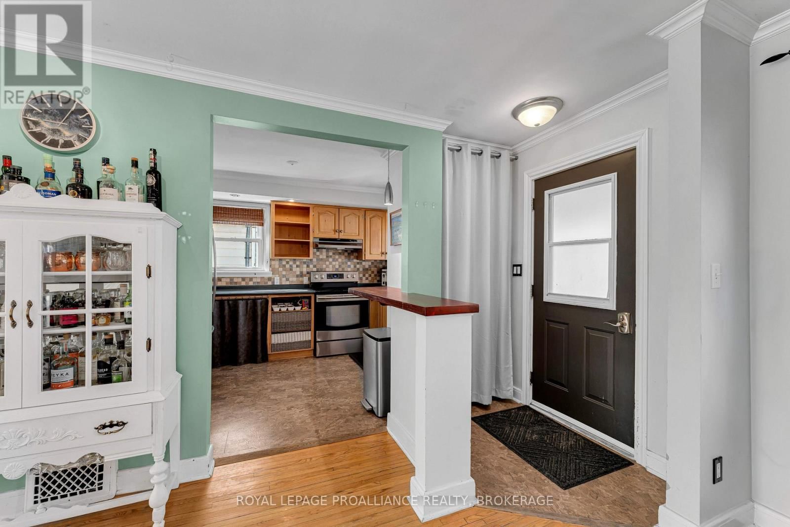 19 WESTDALE AVENUE Image 4