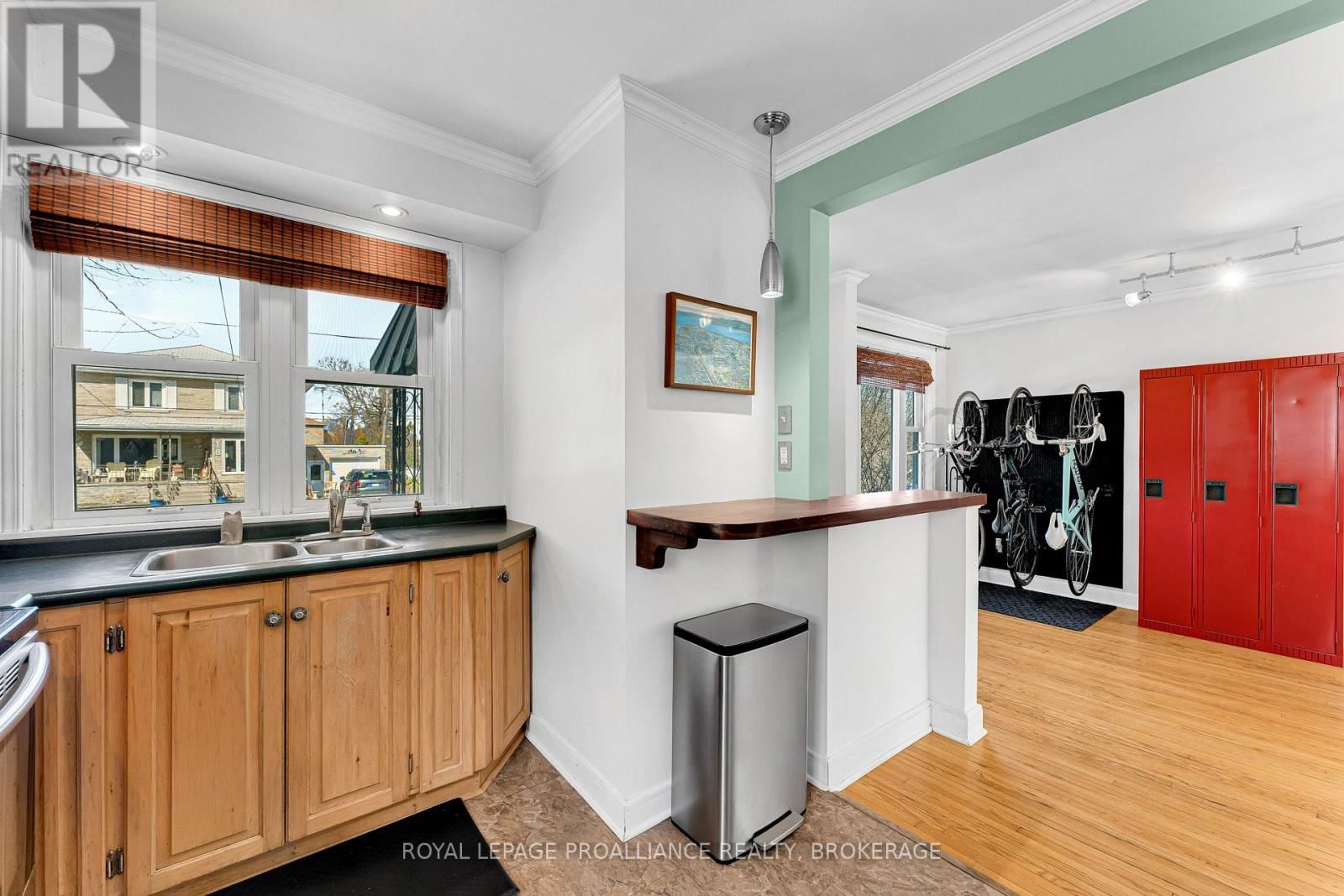 19 WESTDALE AVENUE Image 8