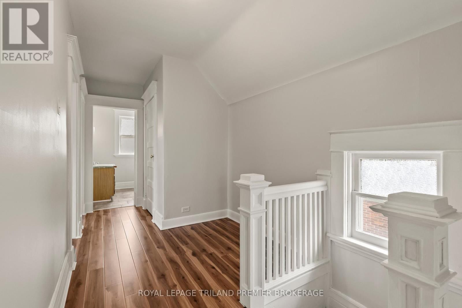 653 PRINCESS AVENUE Image 22