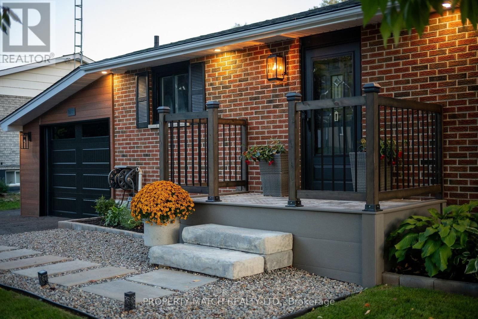 16 SIMMONS STREET Image 3