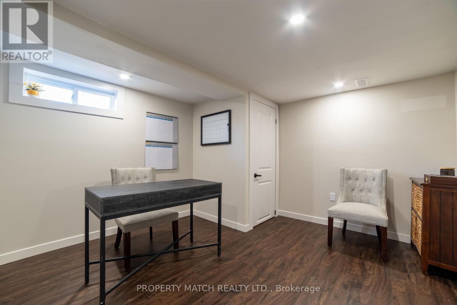 16 SIMMONS STREET Image 30