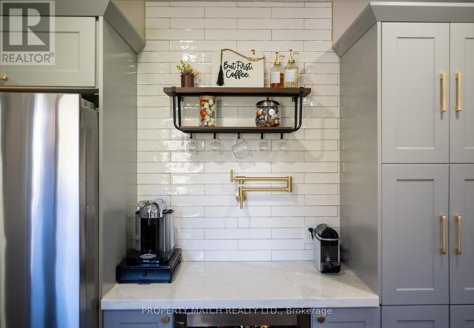 16 SIMMONS STREET Image 9