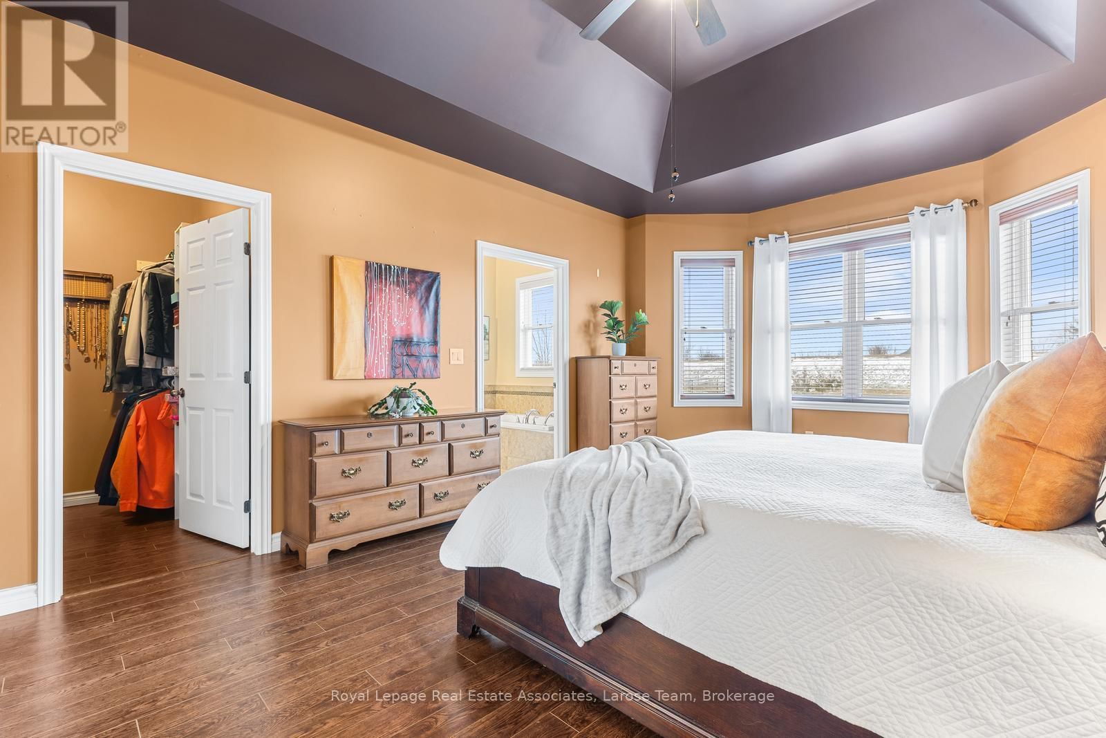 5484 ATTEMA CRESCENT Image 27