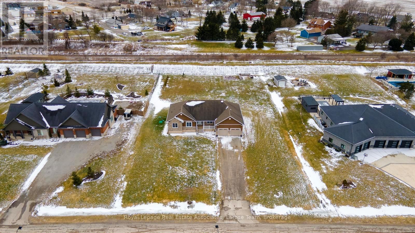 5484 ATTEMA CRESCENT Image 4