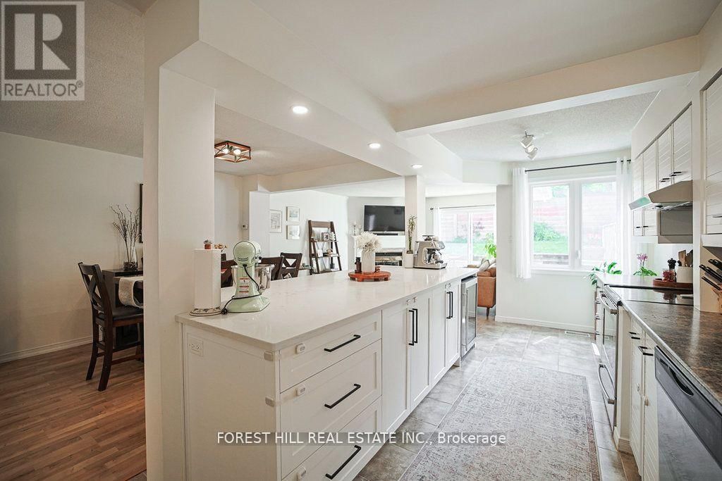 15 - 523 BEECHWOOD DRIVE Image 9