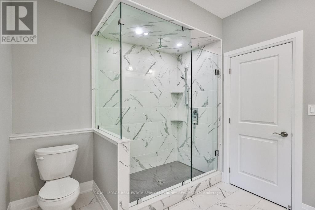 72 HARMONIOUS DRIVE Image 18