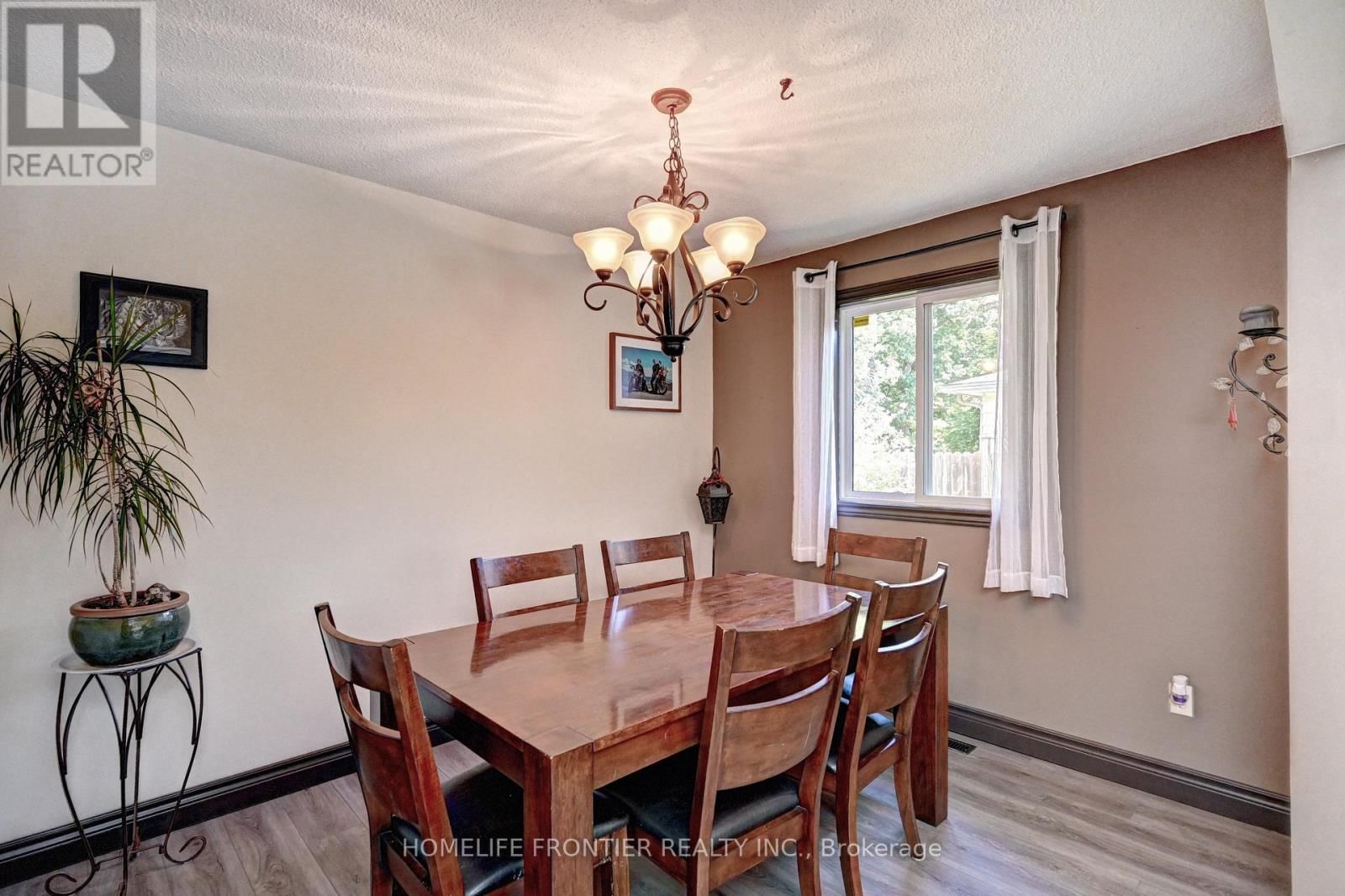 121 FOREST ROAD Image 5