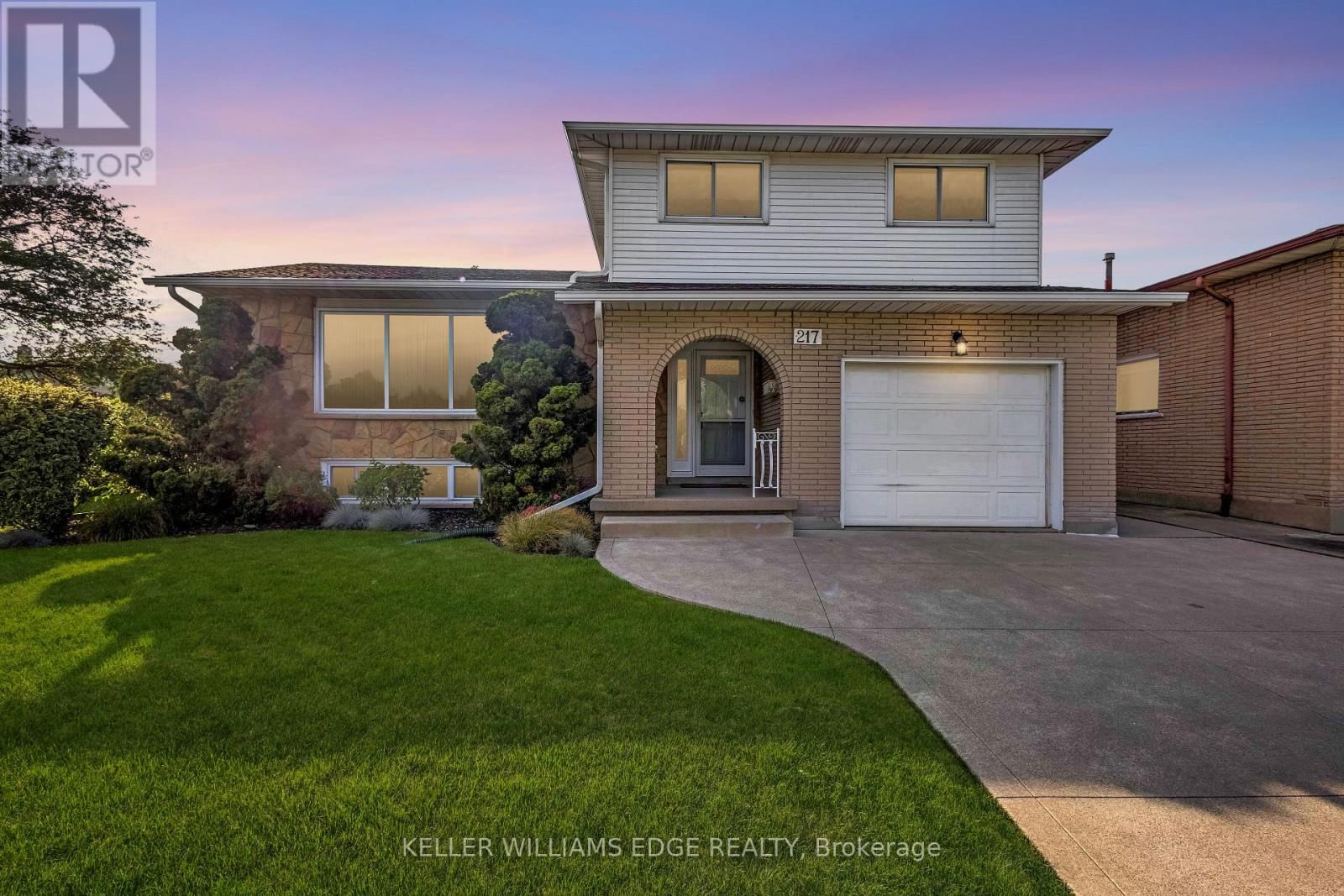 217 LAWNHURST COURT Image 1