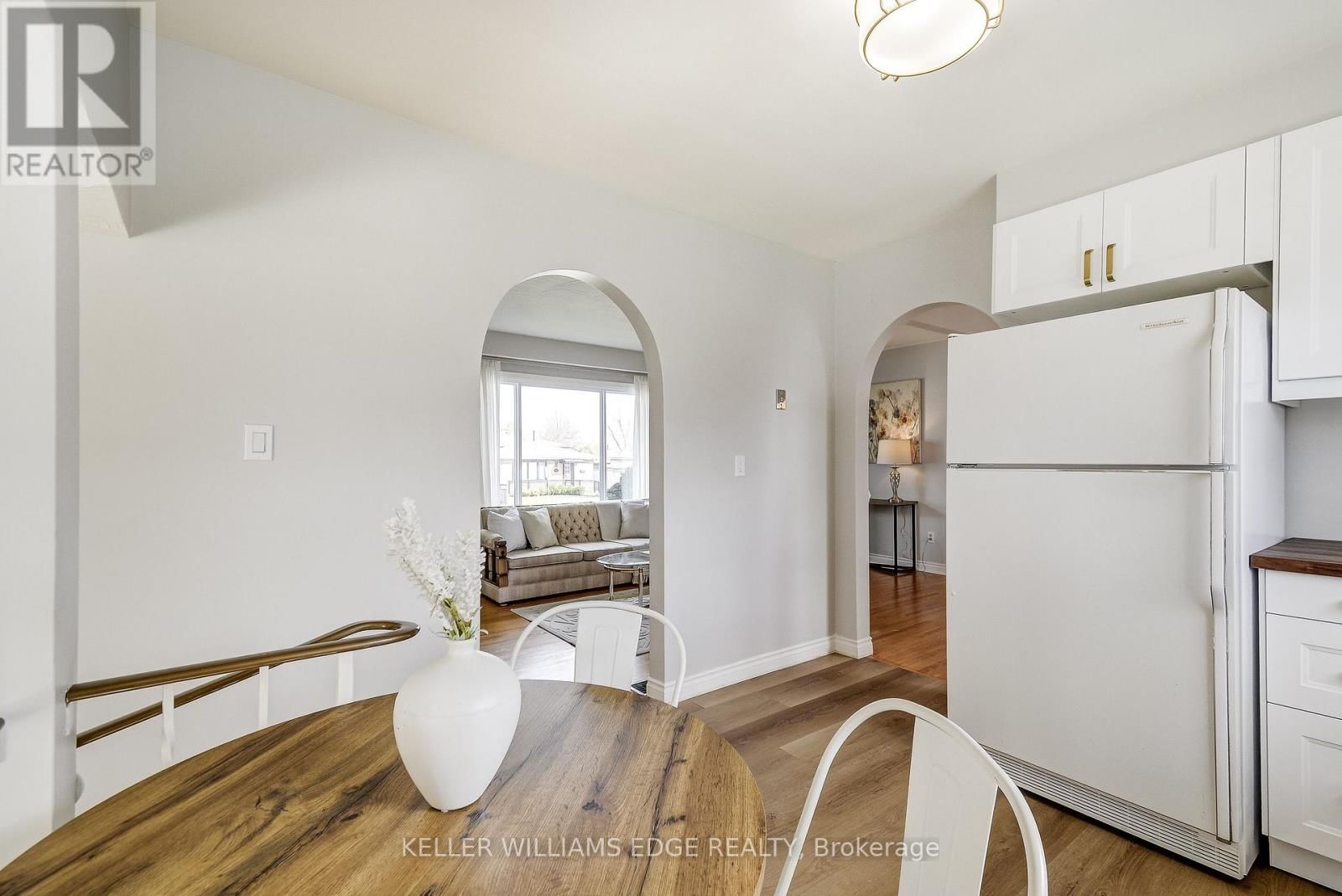 217 LAWNHURST COURT Image 13