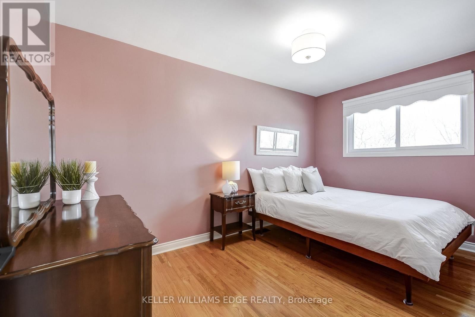 217 LAWNHURST COURT Image 22