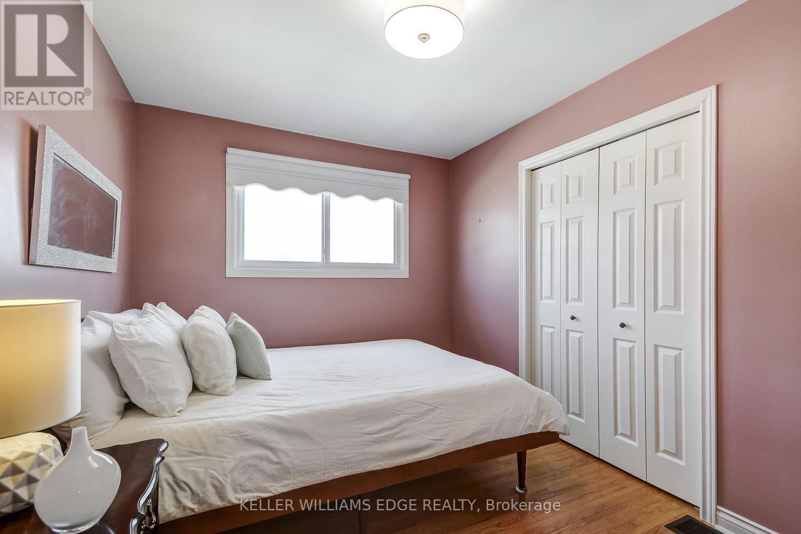 217 LAWNHURST COURT Image 23