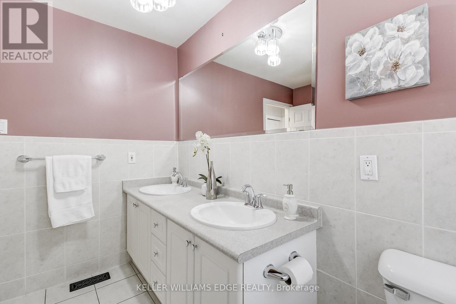 217 LAWNHURST COURT Image 25