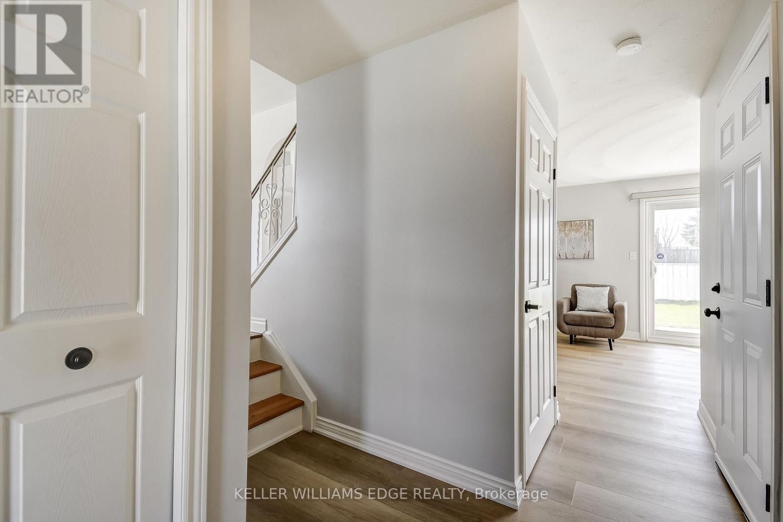 217 LAWNHURST COURT Image 3