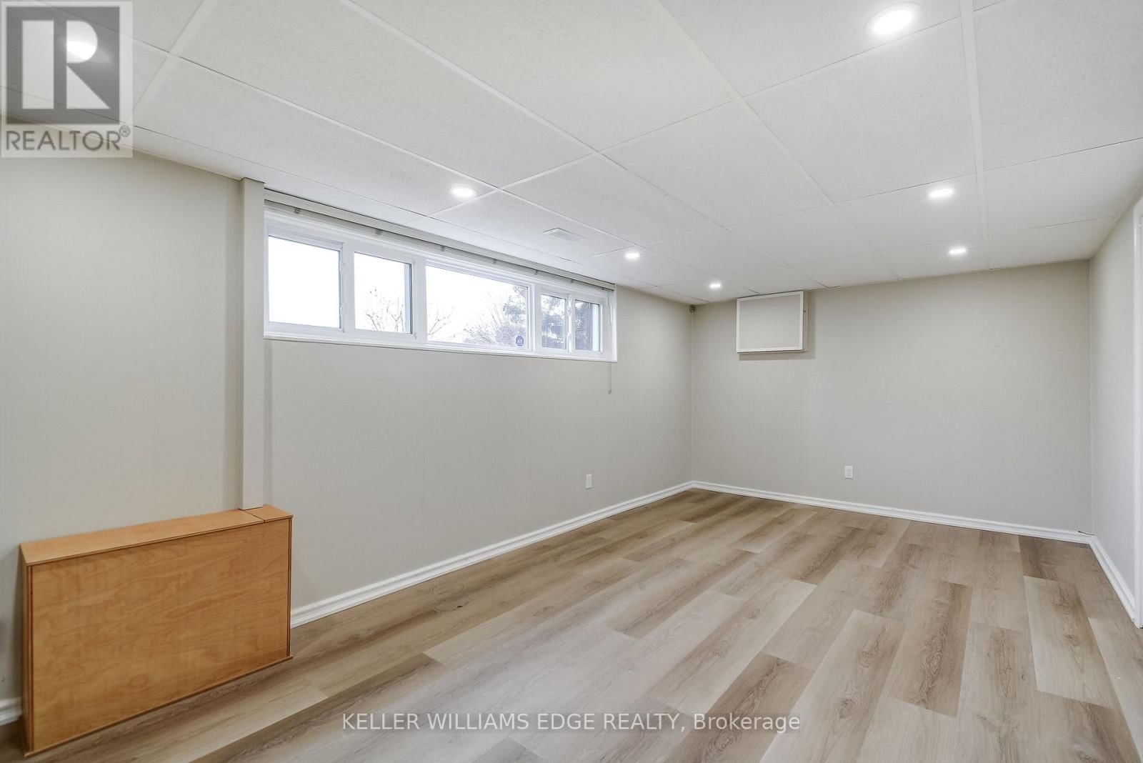 217 LAWNHURST COURT Image 30