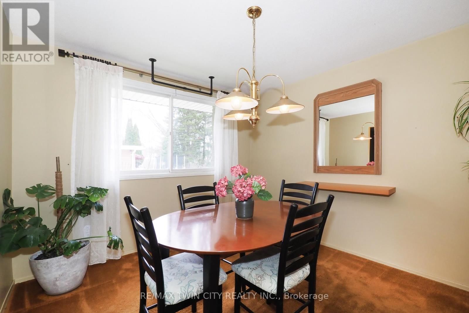 15 MOCKINGBIRD DRIVE Image 12