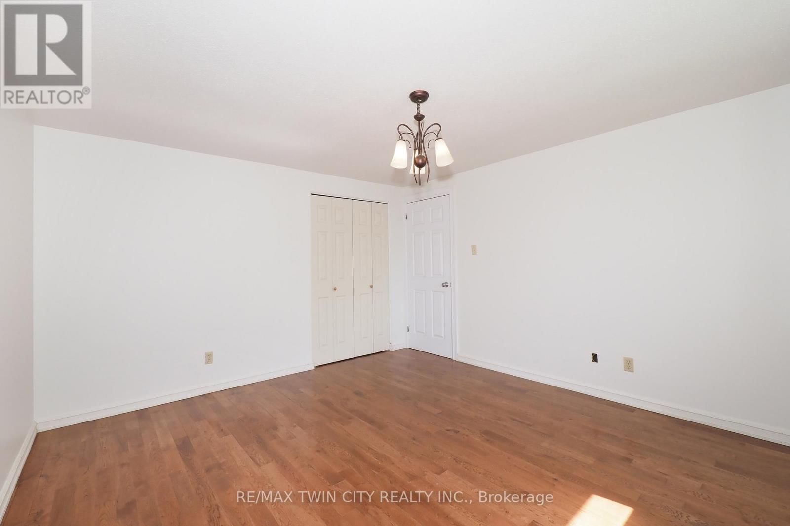 15 MOCKINGBIRD DRIVE Image 20