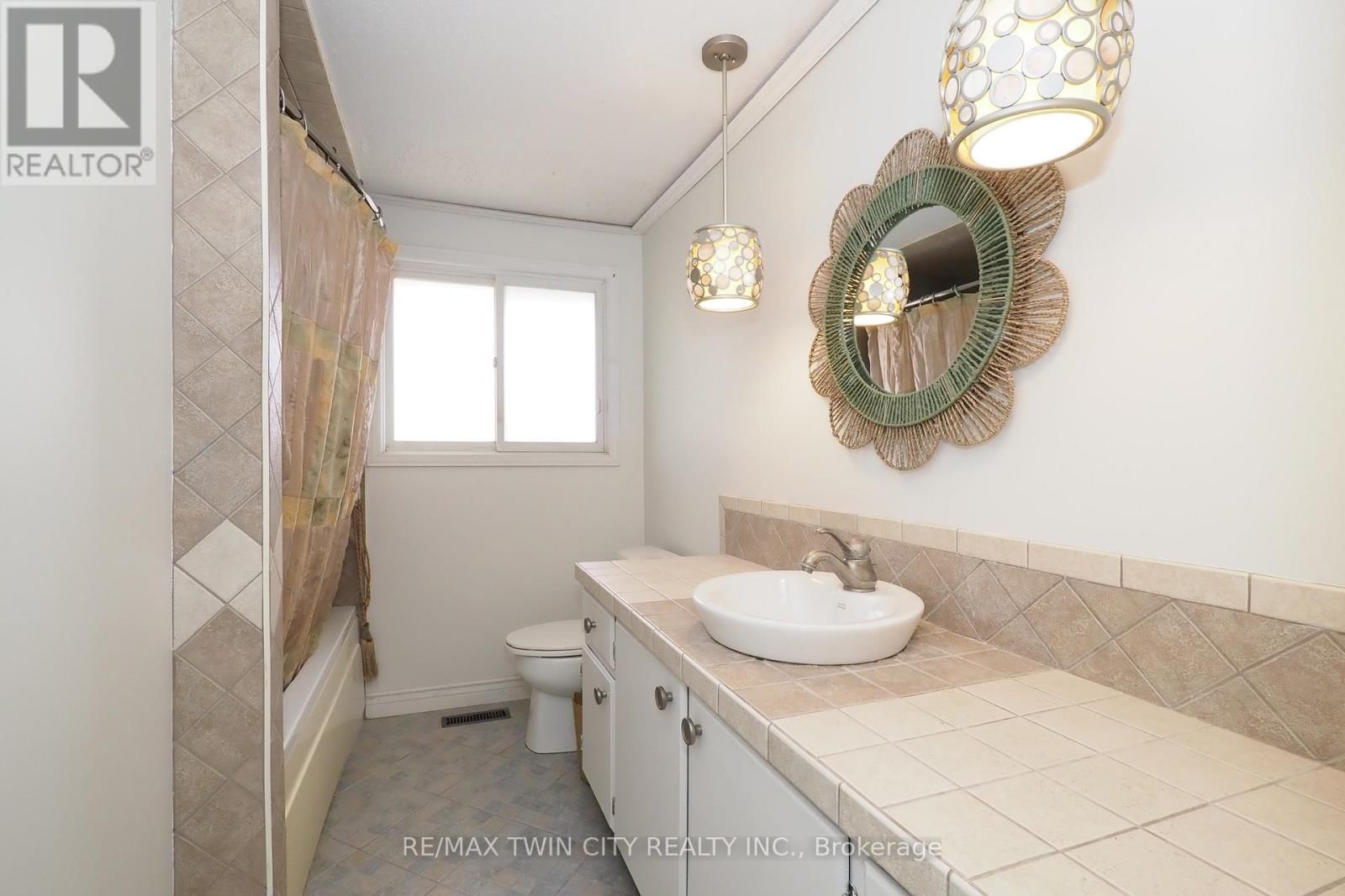 15 MOCKINGBIRD DRIVE Image 25