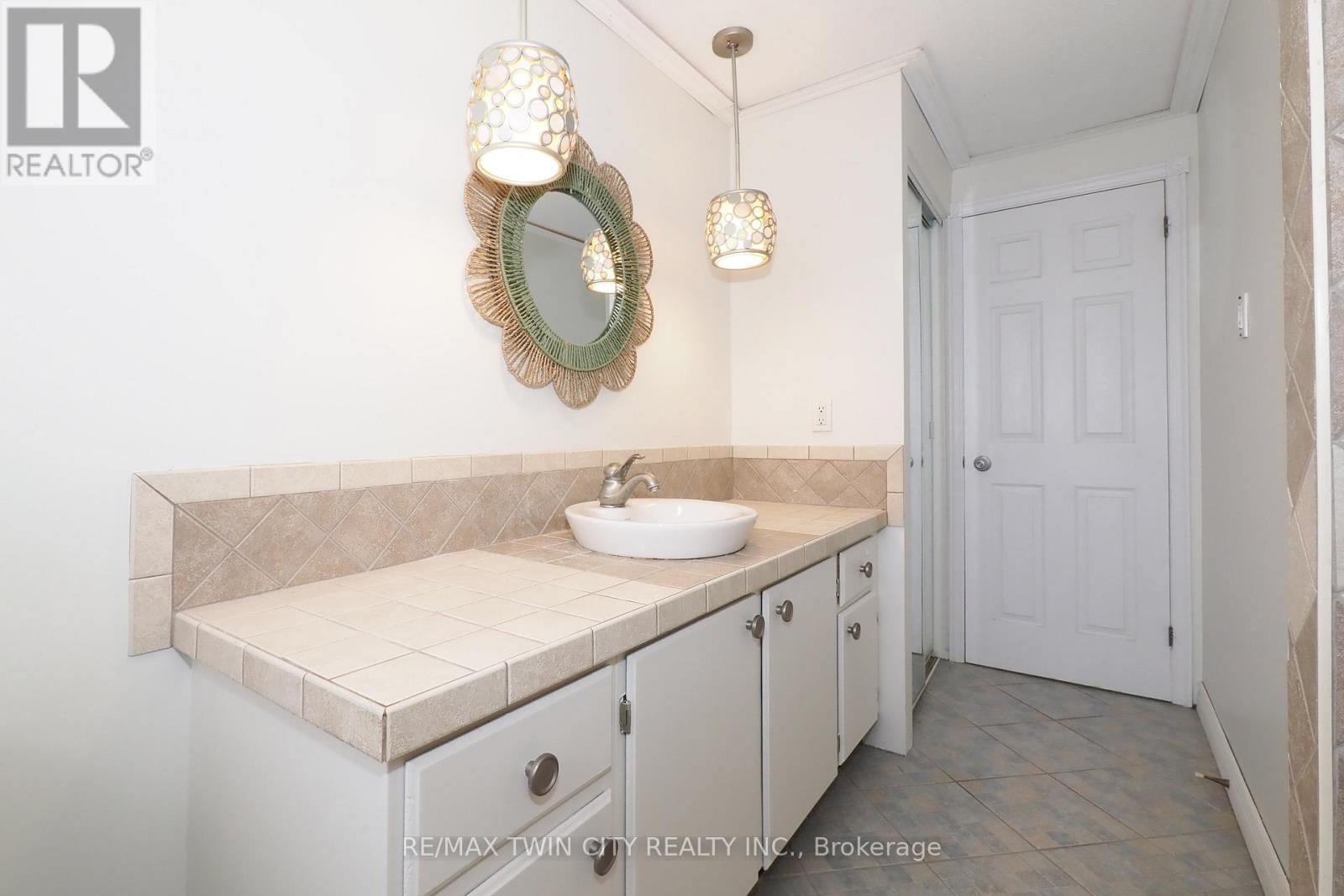 15 MOCKINGBIRD DRIVE Image 27