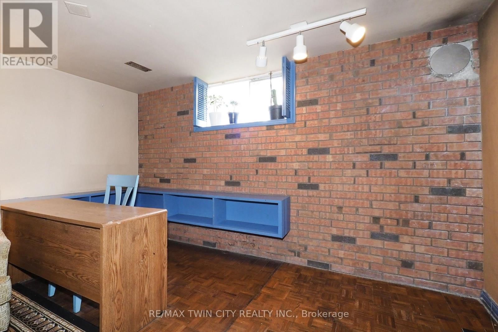 15 MOCKINGBIRD DRIVE Image 30