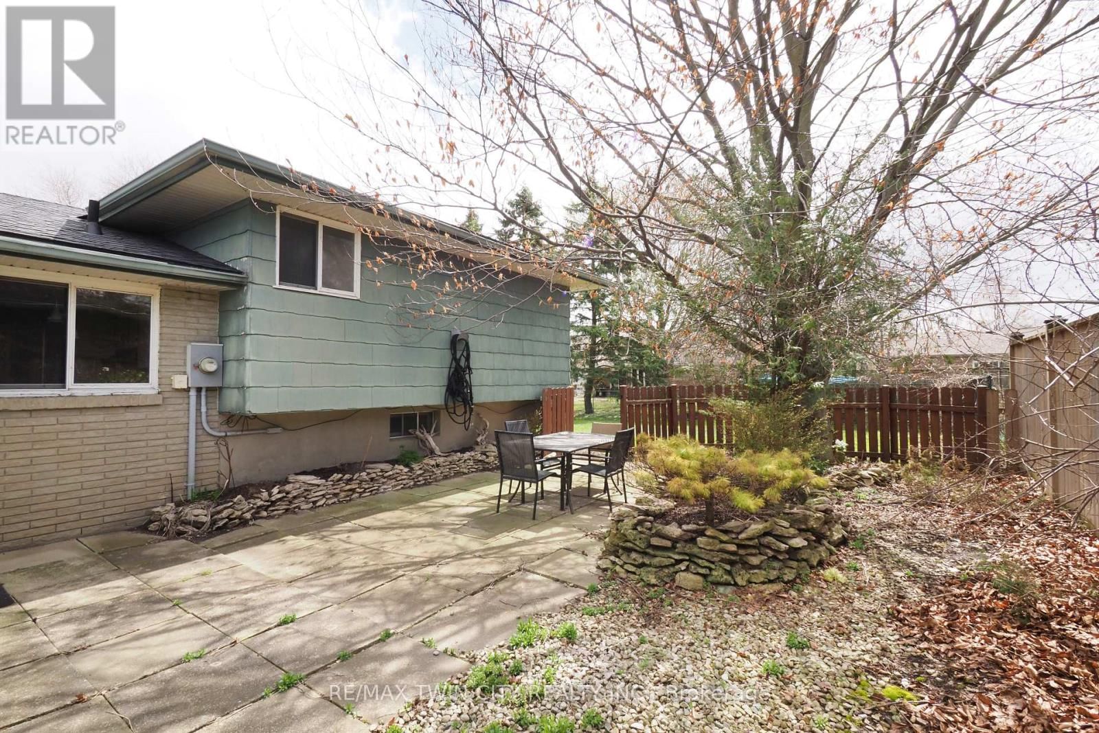 15 MOCKINGBIRD DRIVE Image 35