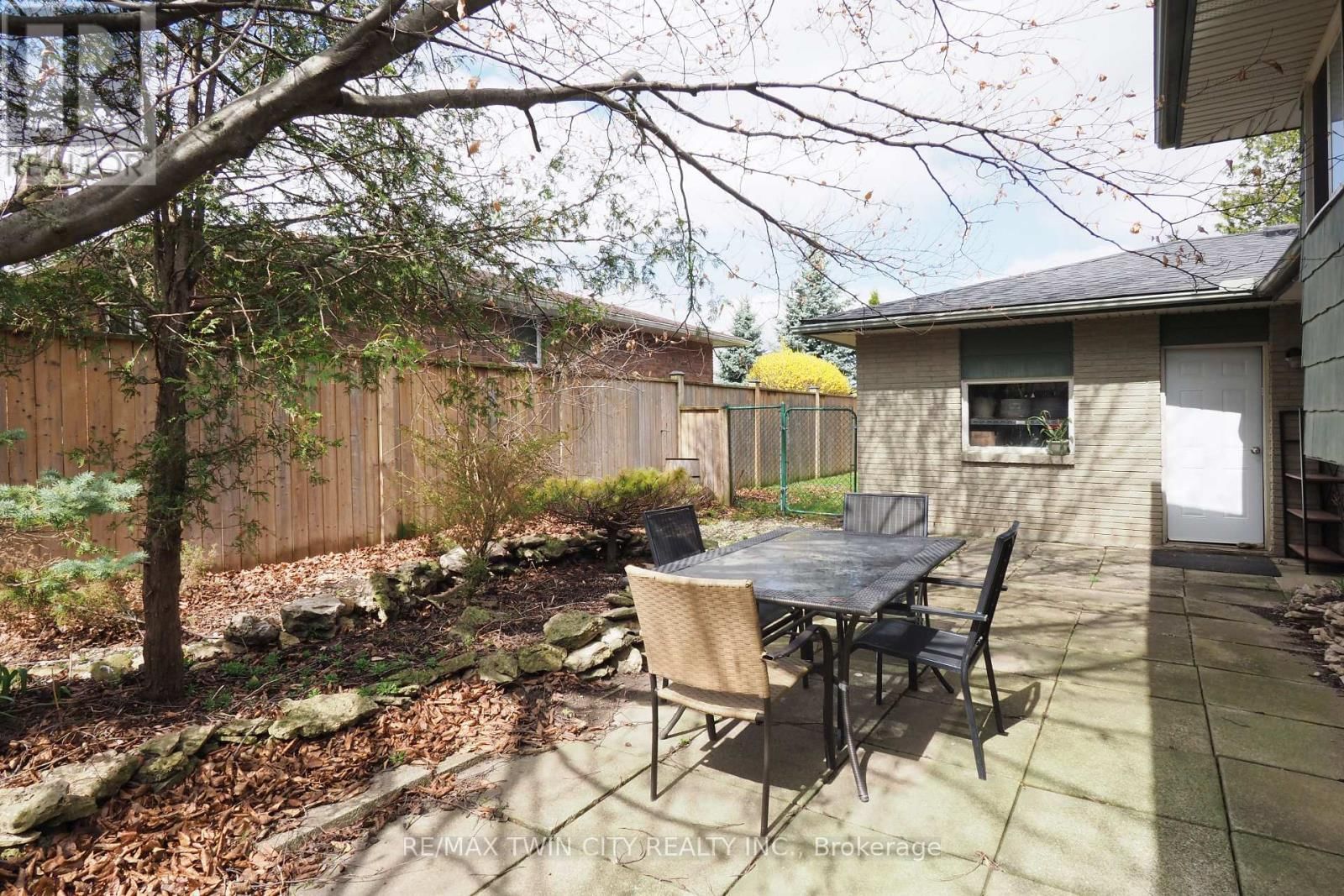 15 MOCKINGBIRD DRIVE Image 36