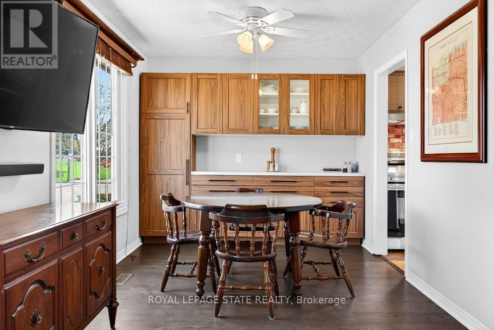 368 CARSON DRIVE Image 10