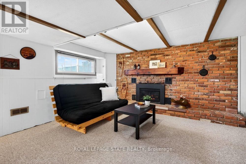 368 CARSON DRIVE Image 28