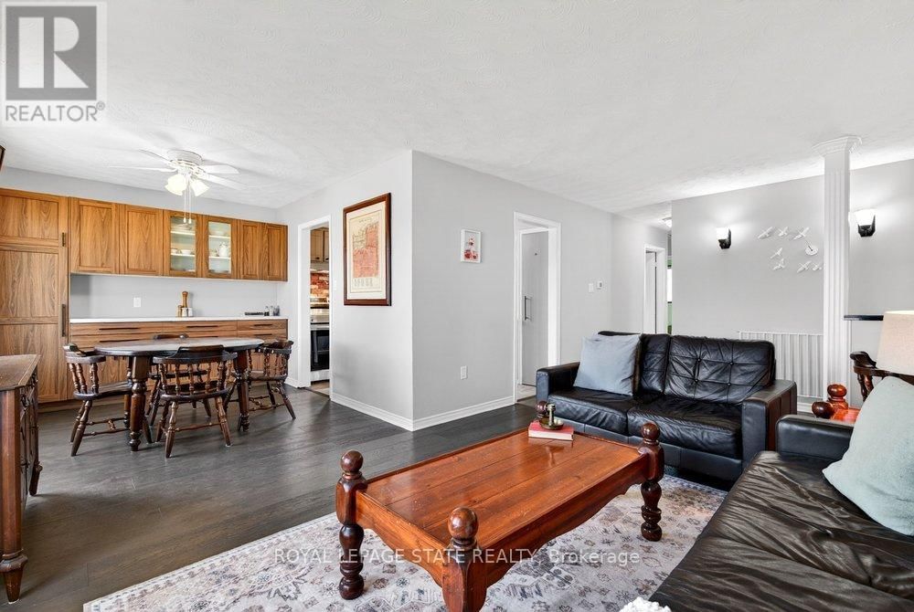 368 CARSON DRIVE Image 9