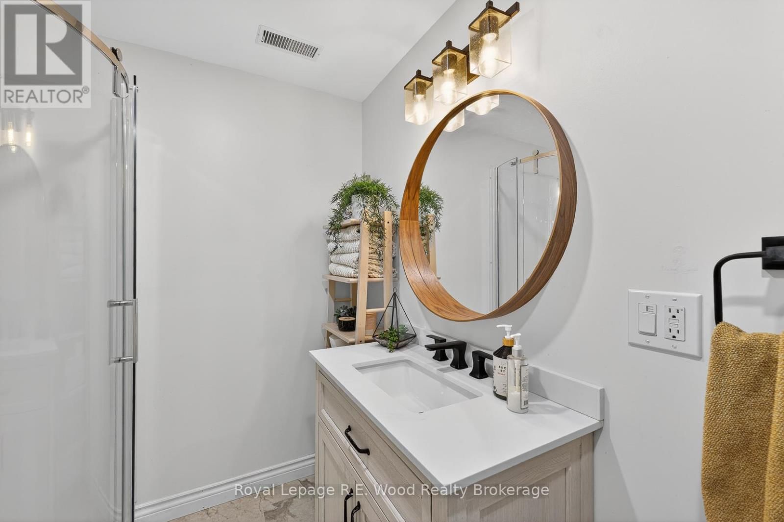 917 NORFOLK COUNTY ROAD 19 ROAD Image 27