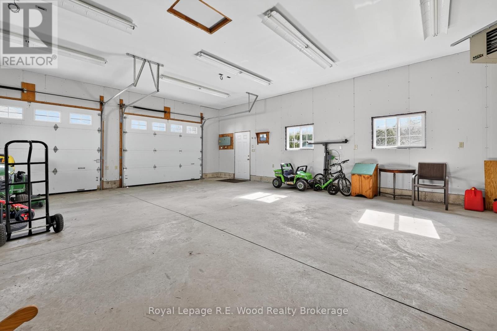 917 NORFOLK COUNTY ROAD 19 ROAD Image 40