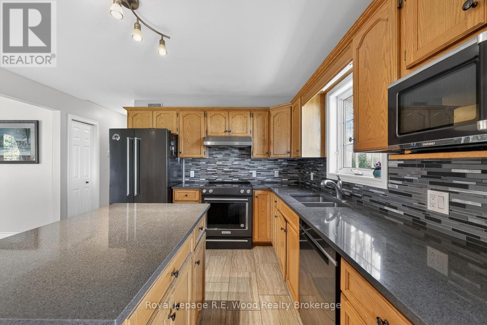 917 NORFOLK COUNTY ROAD 19 ROAD Image 9