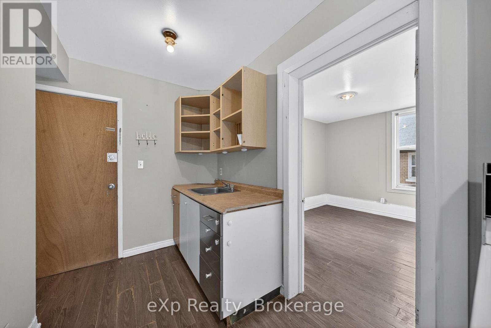 12 FLEET STREET Image 21