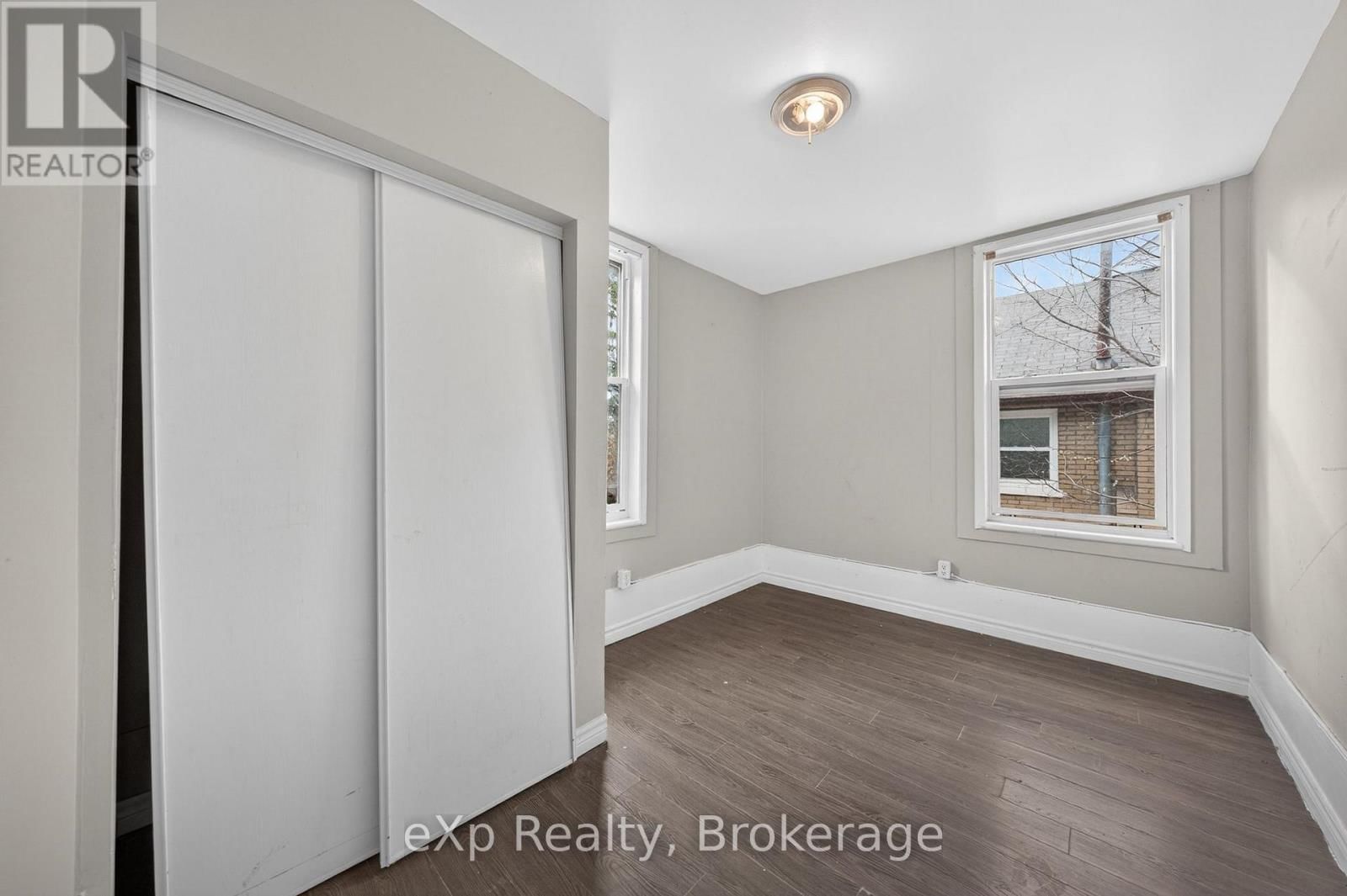 12 FLEET STREET Image 23