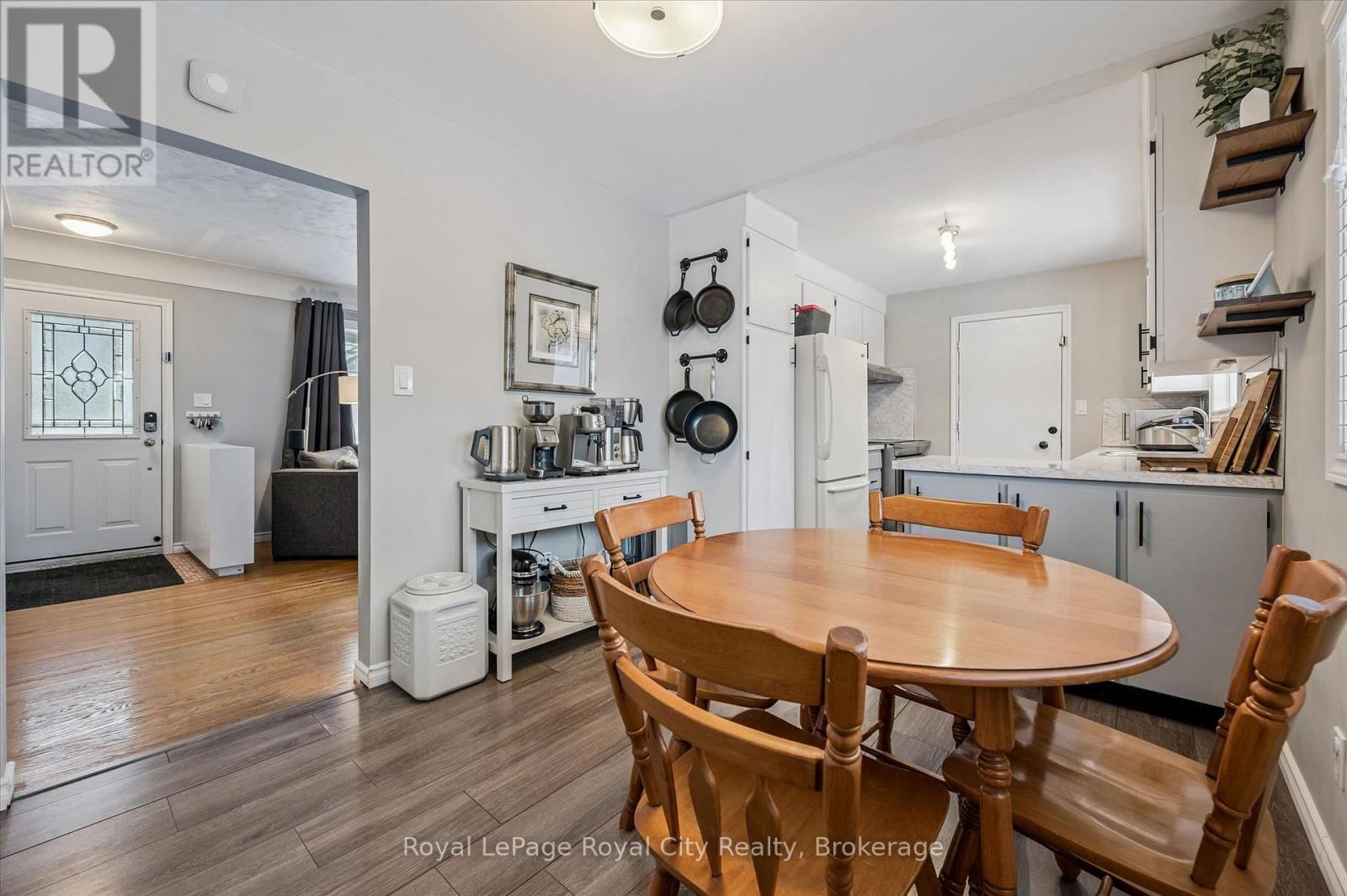 38 BRENTWOOD DRIVE Image 10