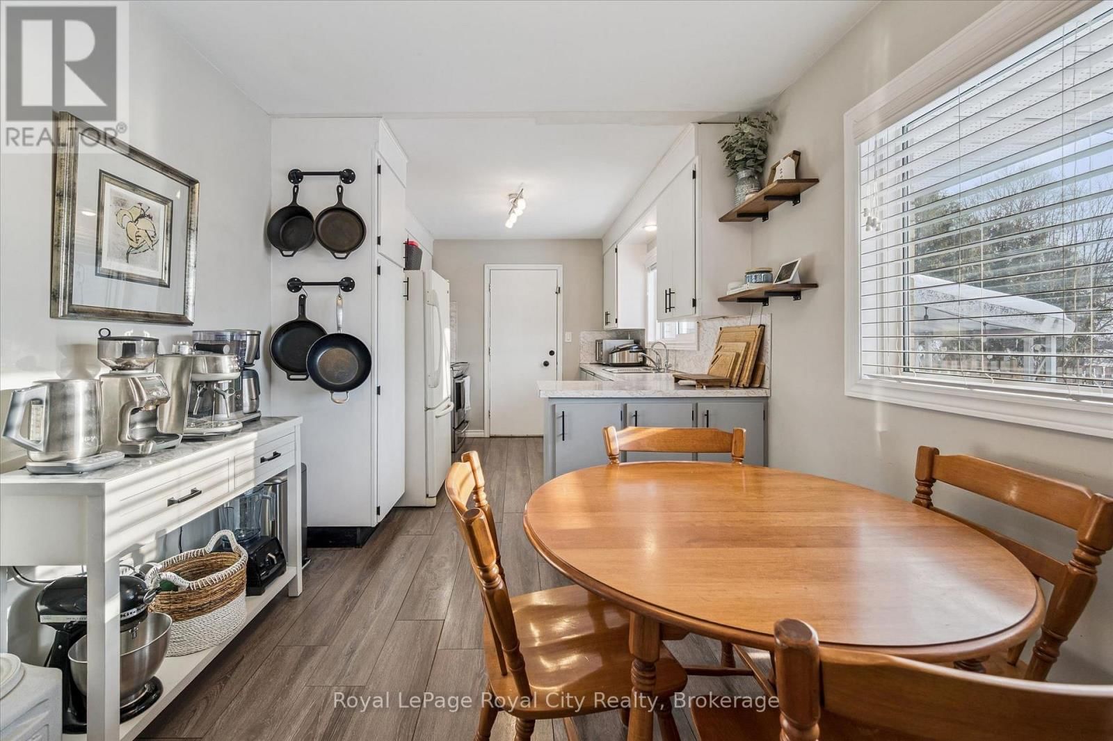 38 BRENTWOOD DRIVE Image 13