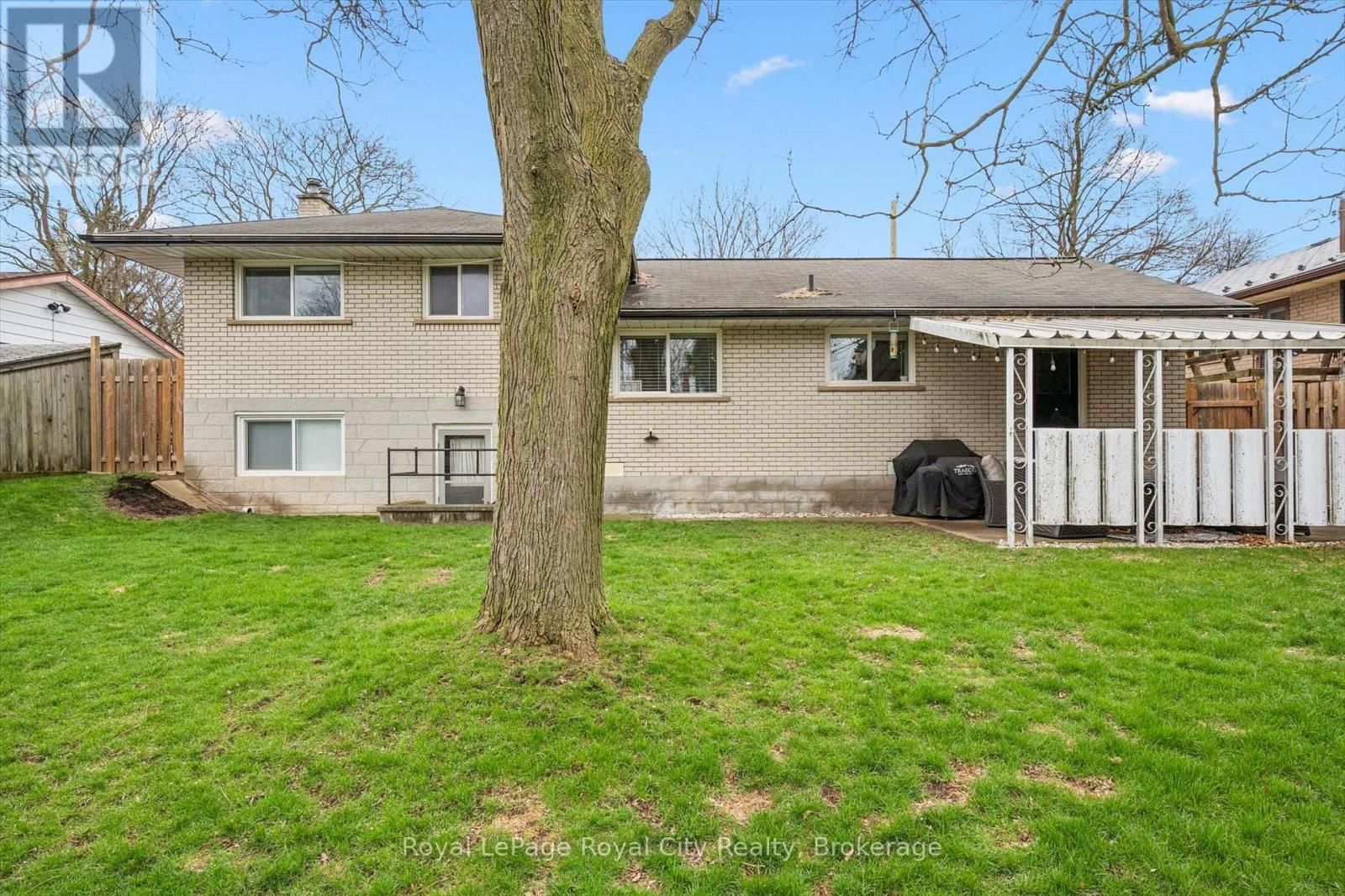 38 BRENTWOOD DRIVE Image 35