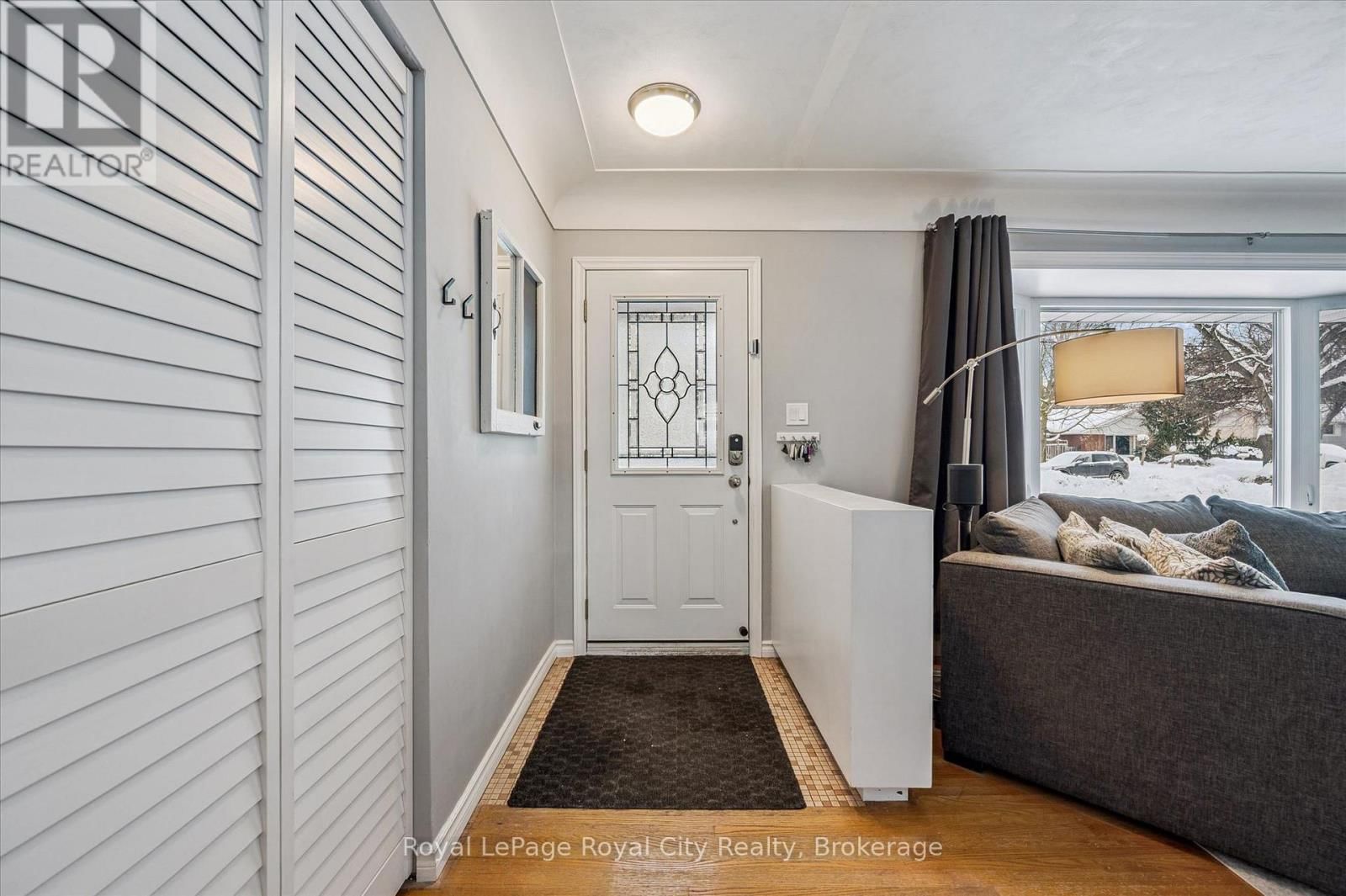 38 BRENTWOOD DRIVE Image 4