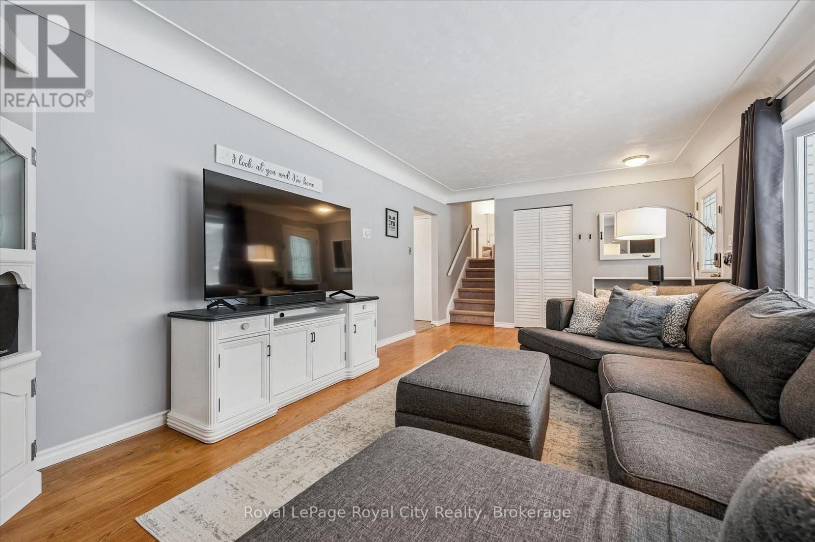 38 BRENTWOOD DRIVE Image 9