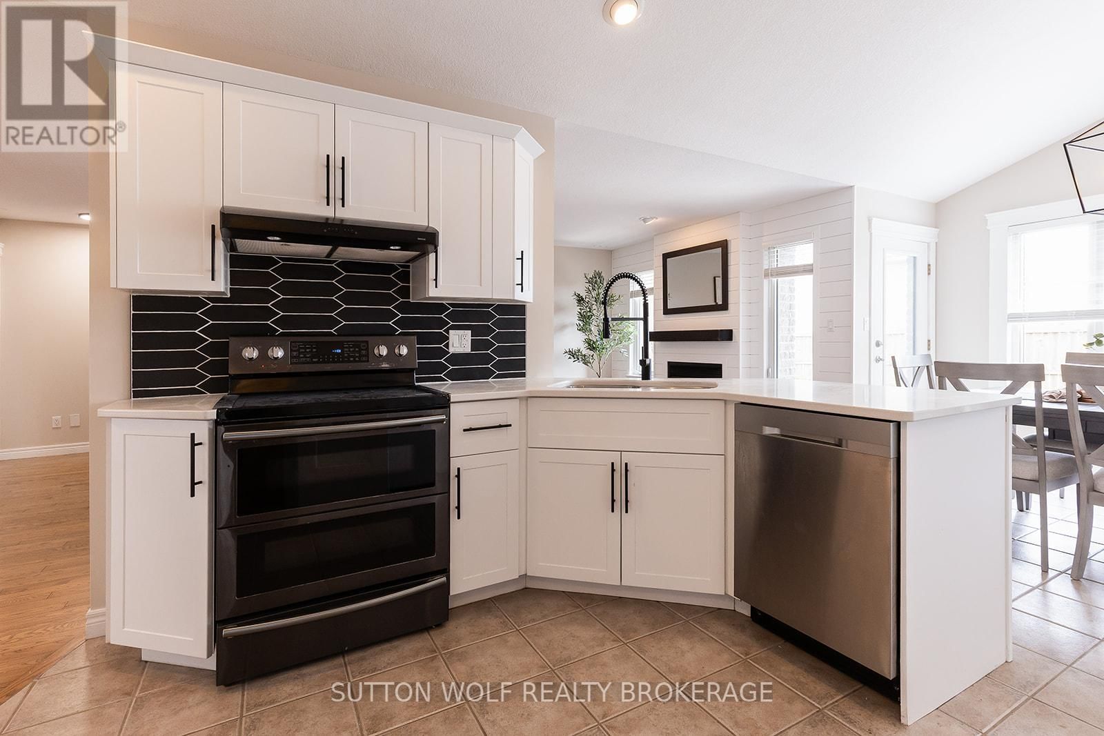 501 DARCY DRIVE Image 12