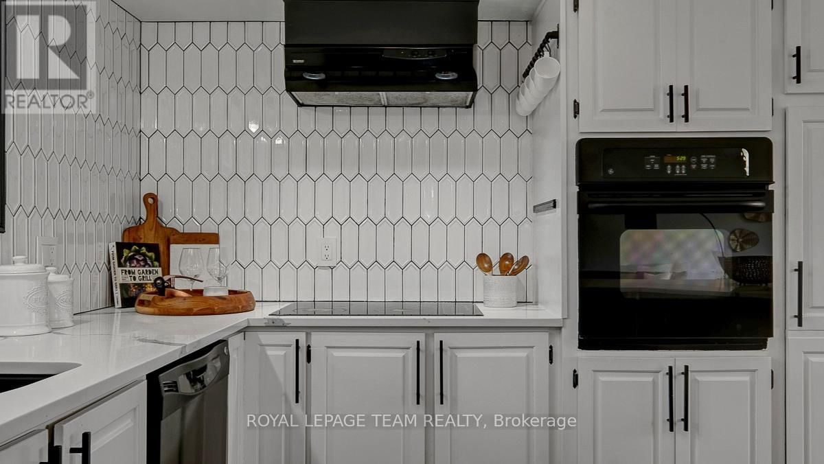 667 RAMSAY 4A CORNERS Image 15