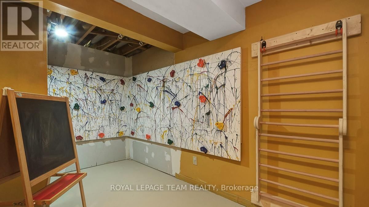 667 RAMSAY 4A CORNERS Image 31