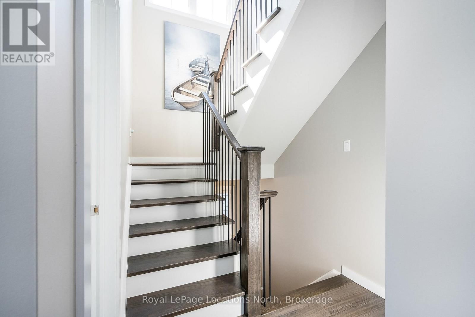 348 YELLOW BIRCH CRESCENT Image 22