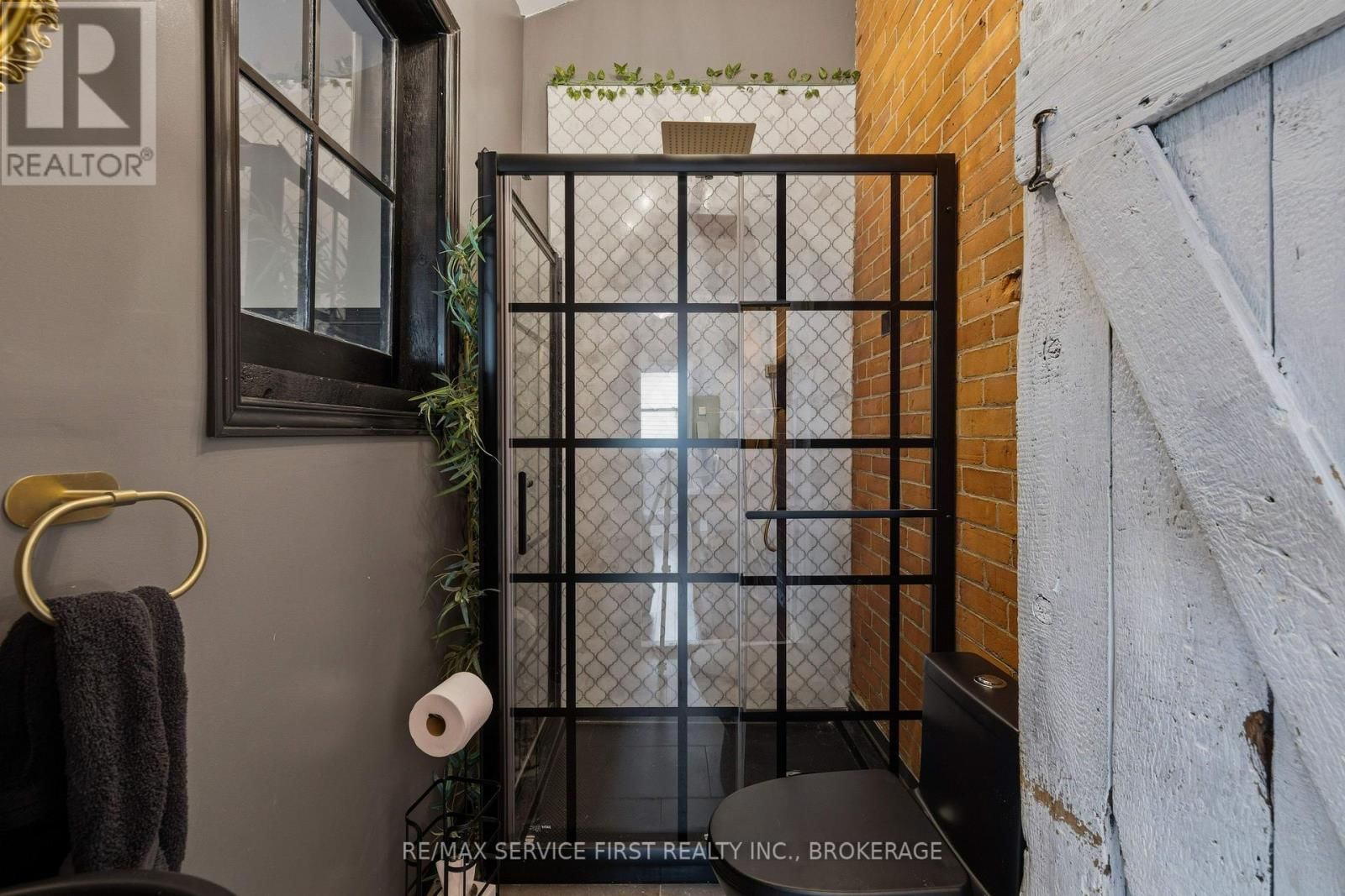 15 GRAHAM STREET EAST Image 22