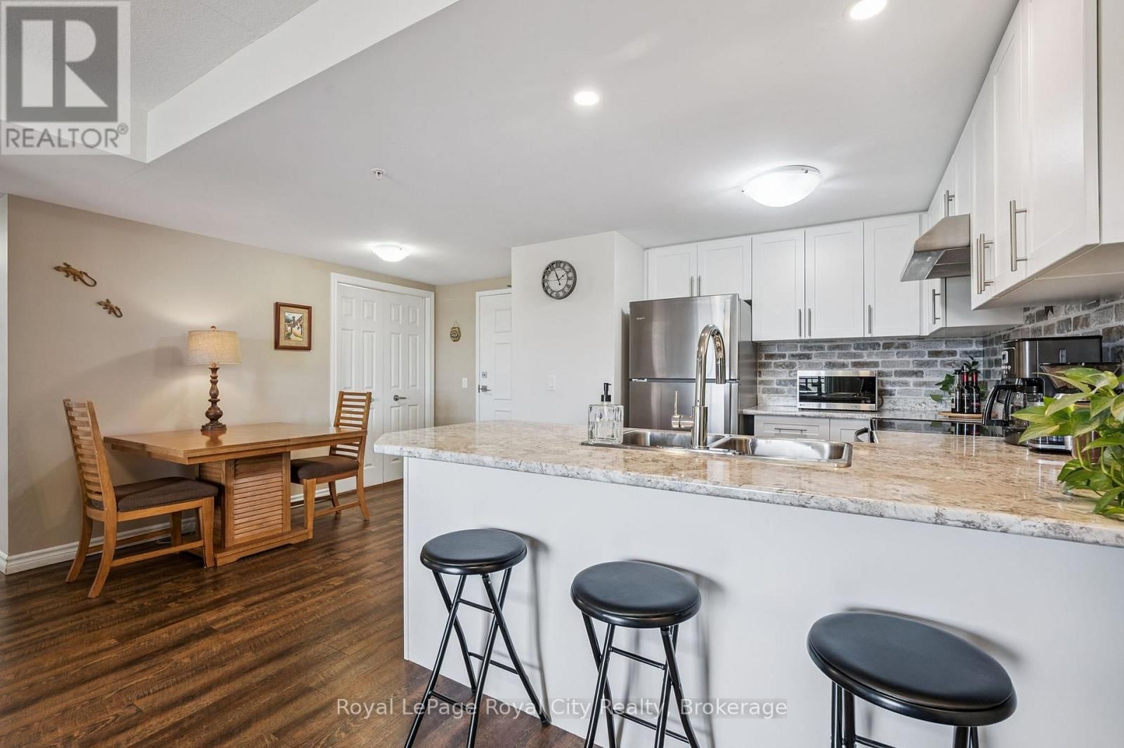 308 - 7 KAY CRESCENT Image 7