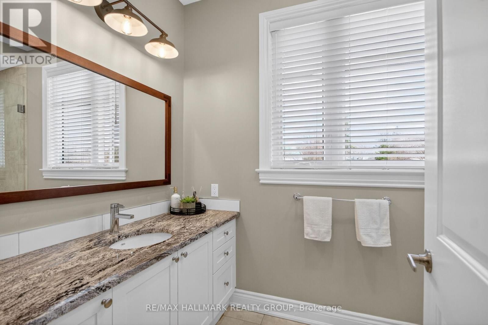 131 RIVINGTON STREET Image 31