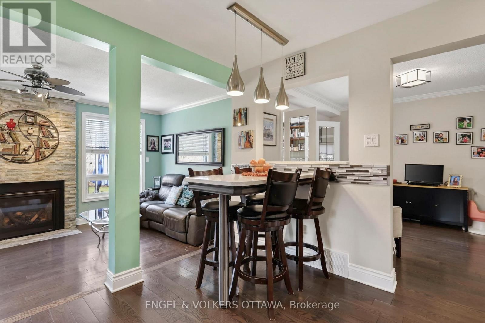 425 TANAGER BAY Image 16