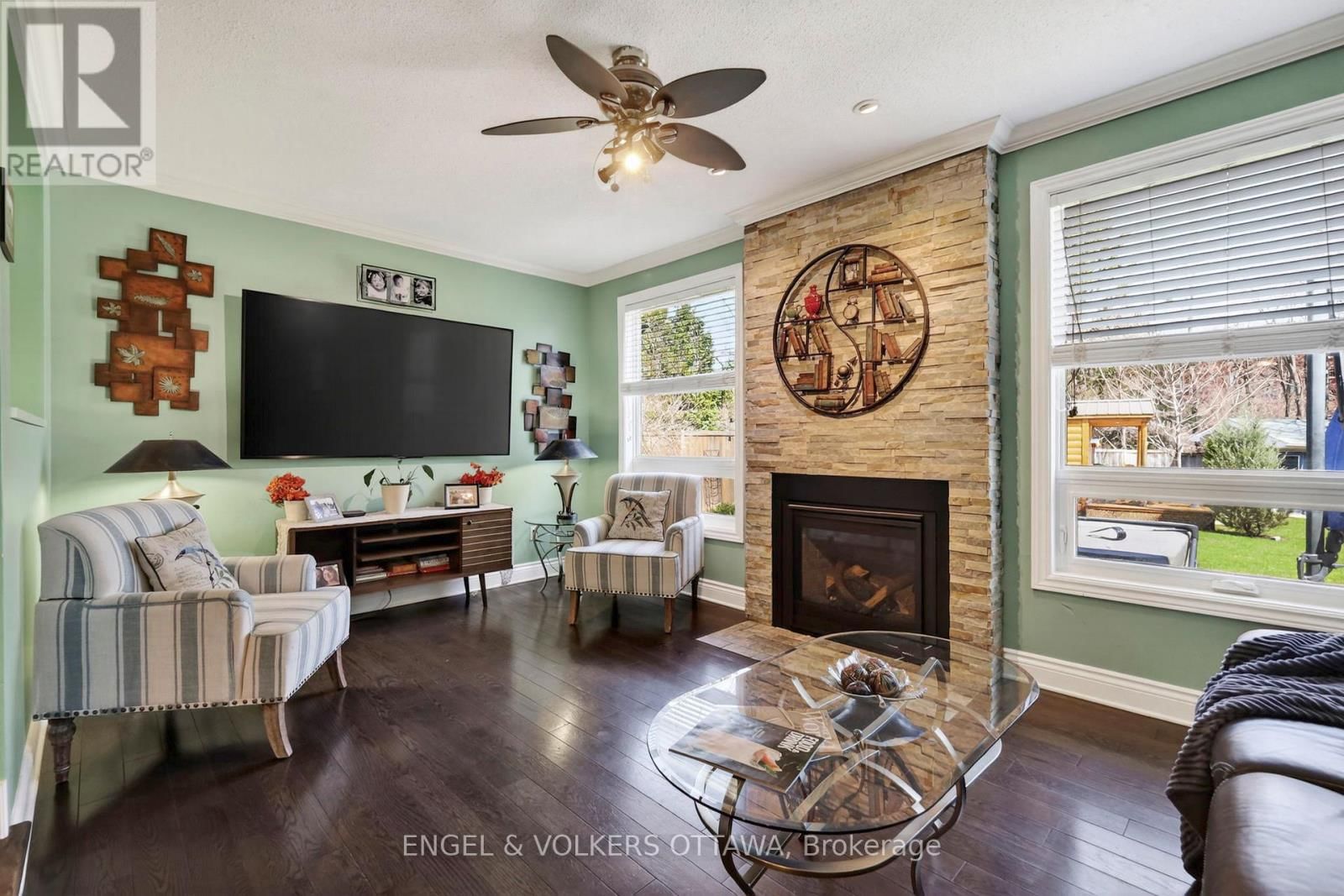 425 TANAGER BAY Image 19